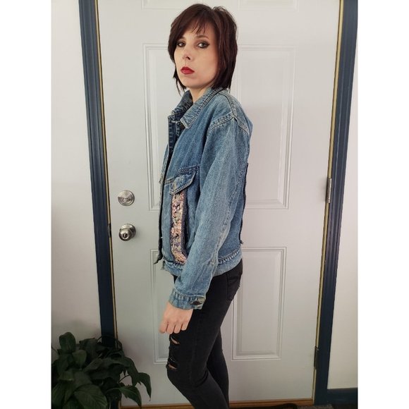80s/90s DEB Denim Jacket with Roses - Picture 2 of 7